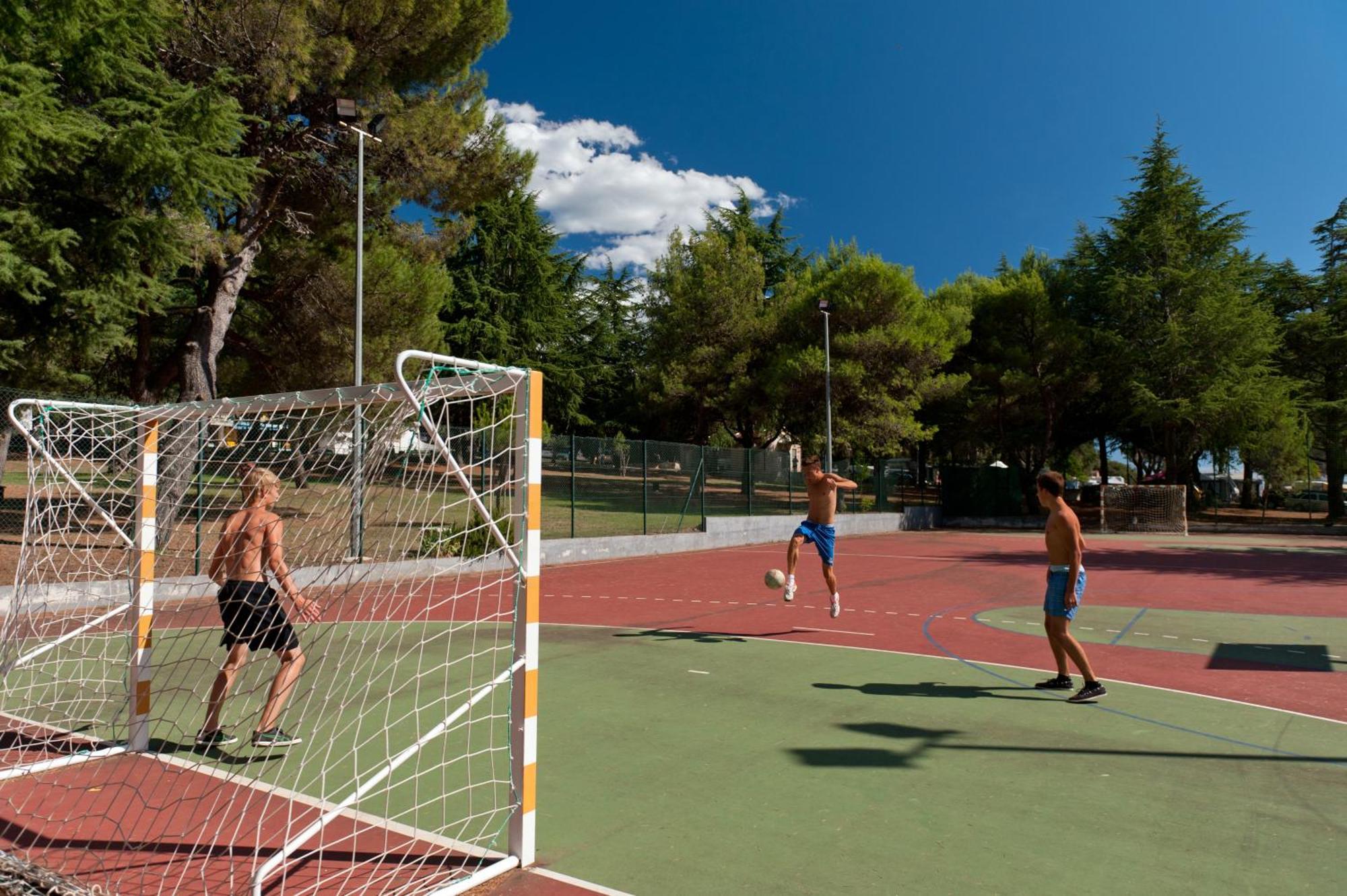 Maistra Camping Koversada Uncovered Naturist Pitches Vrsar Kültér fotó